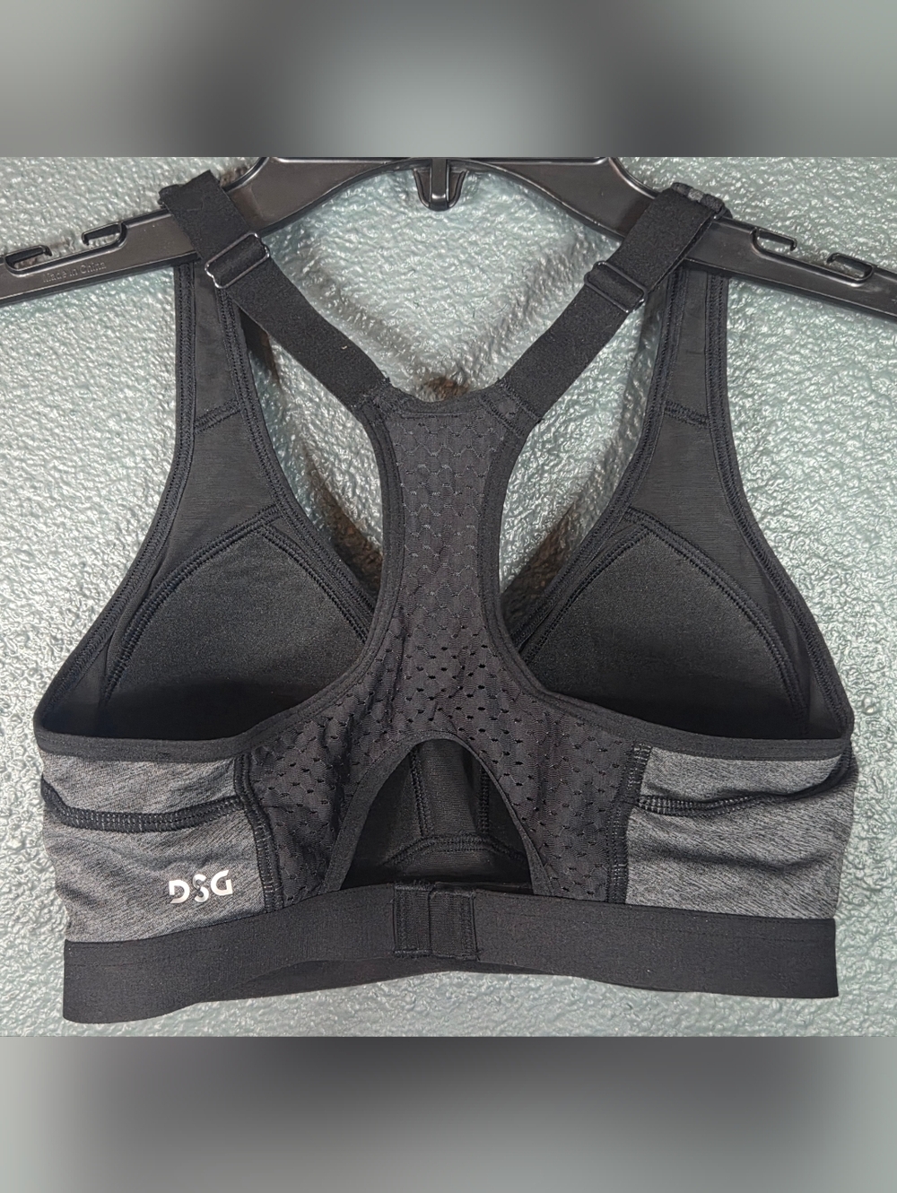 DSG Women’s Gray Racerback Sports Bra - Comfortable Support XS - Picture 2 of 5